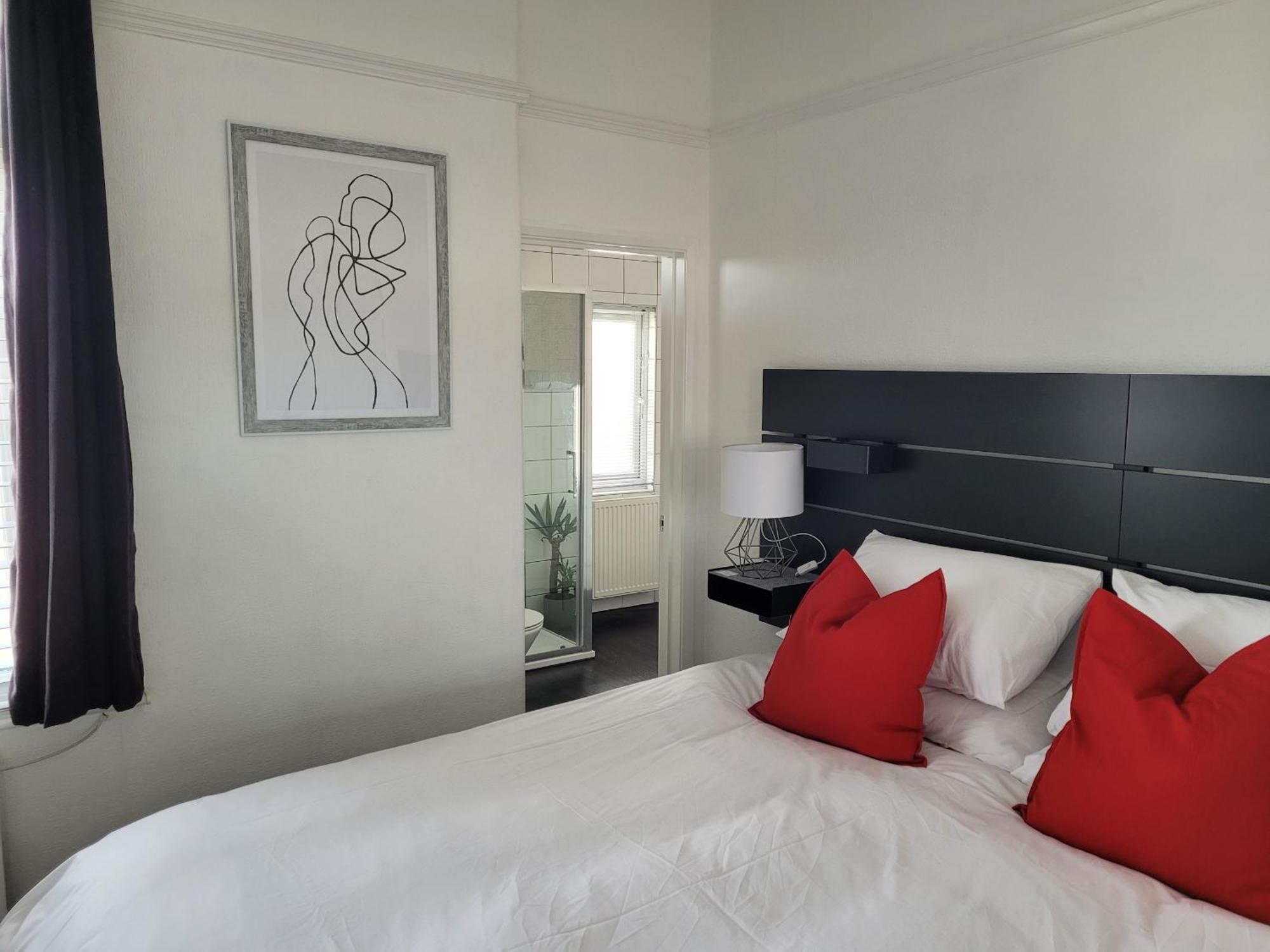 Edelweiss Guest House Саутенд-он-Сі Номер фото